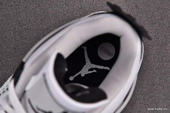 DH6927-111 BLACK MILITARY 4 JORDAN RETRO DH6927-111 0228